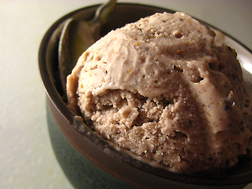 fresh fig ice cream scoop in bowl