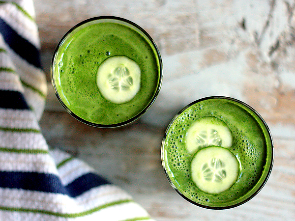 Ultimate Green Juice {recipe} and the BEST Juicer