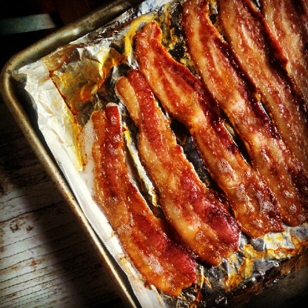 HOW to COOK BACON in the OVEN {recipe}