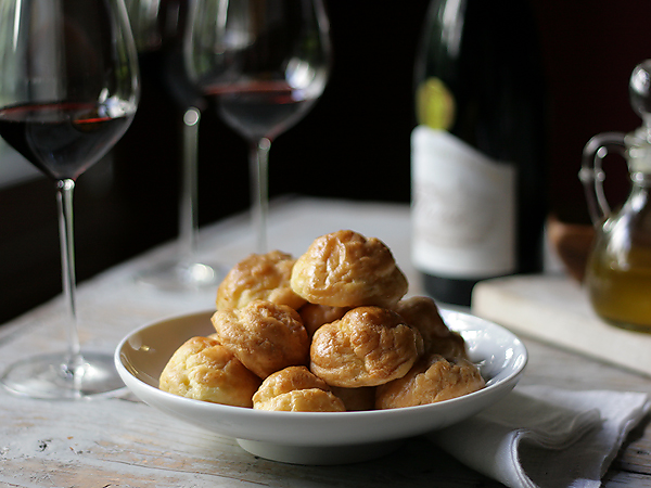 Gougères | French Cheese Puffs {recipe}