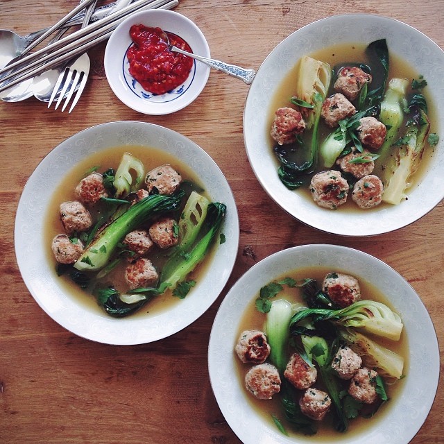 Ginger Scallion Chicken Meatballs, Baby Bok Choy, Shiitake Mushrooms, and Soba in Broth {recipe}
