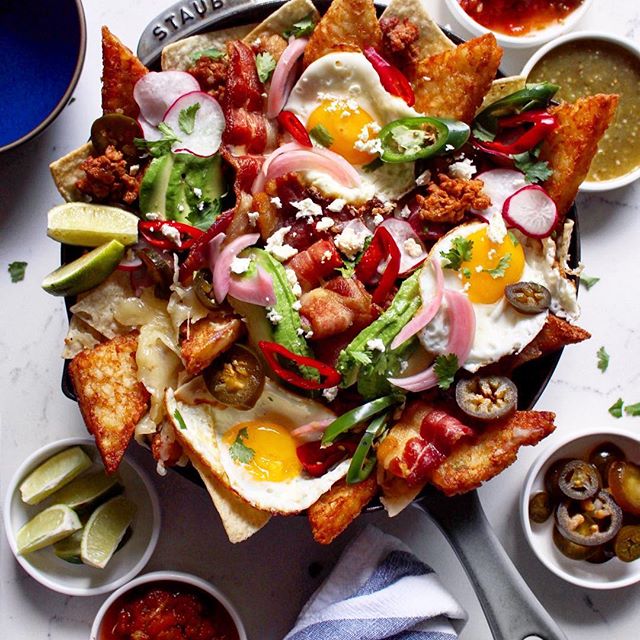 BREAKFAST NACHOS with HASH BROWNS "CHIPS" {recipe}