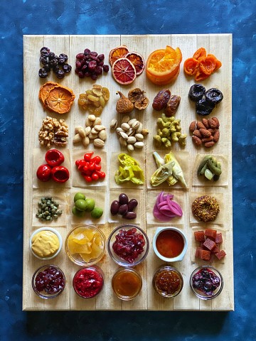 cheeseboard accompaniments dried fruit and nuts