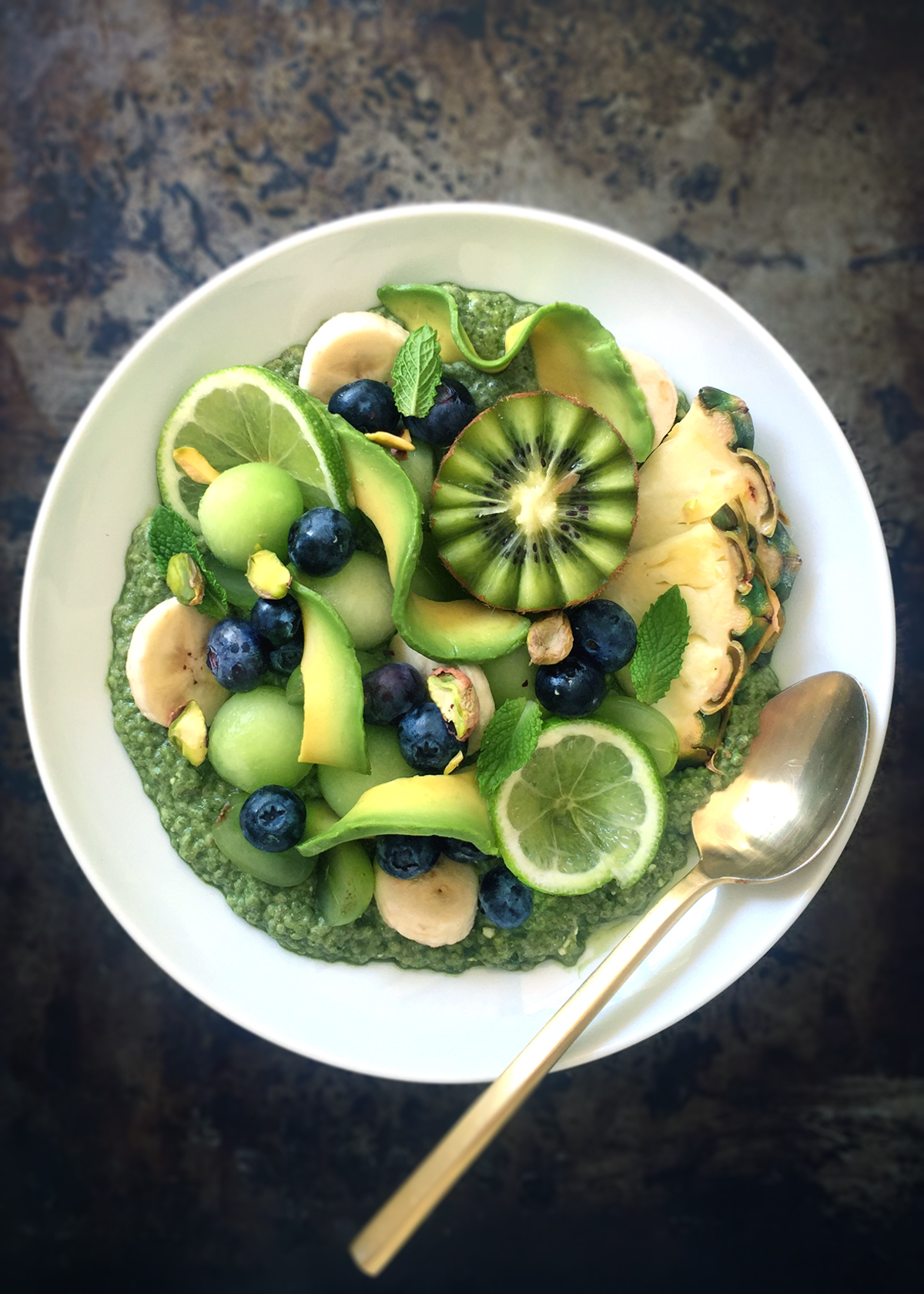 matcha chia pudding with kiwi and avocado