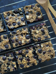 Blueberry Muffin Baked Oatmeal, Healthy Easy AND Delicious