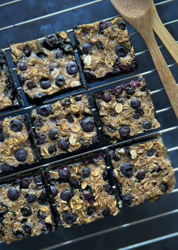 blueberry muffin baked oatmeal squares