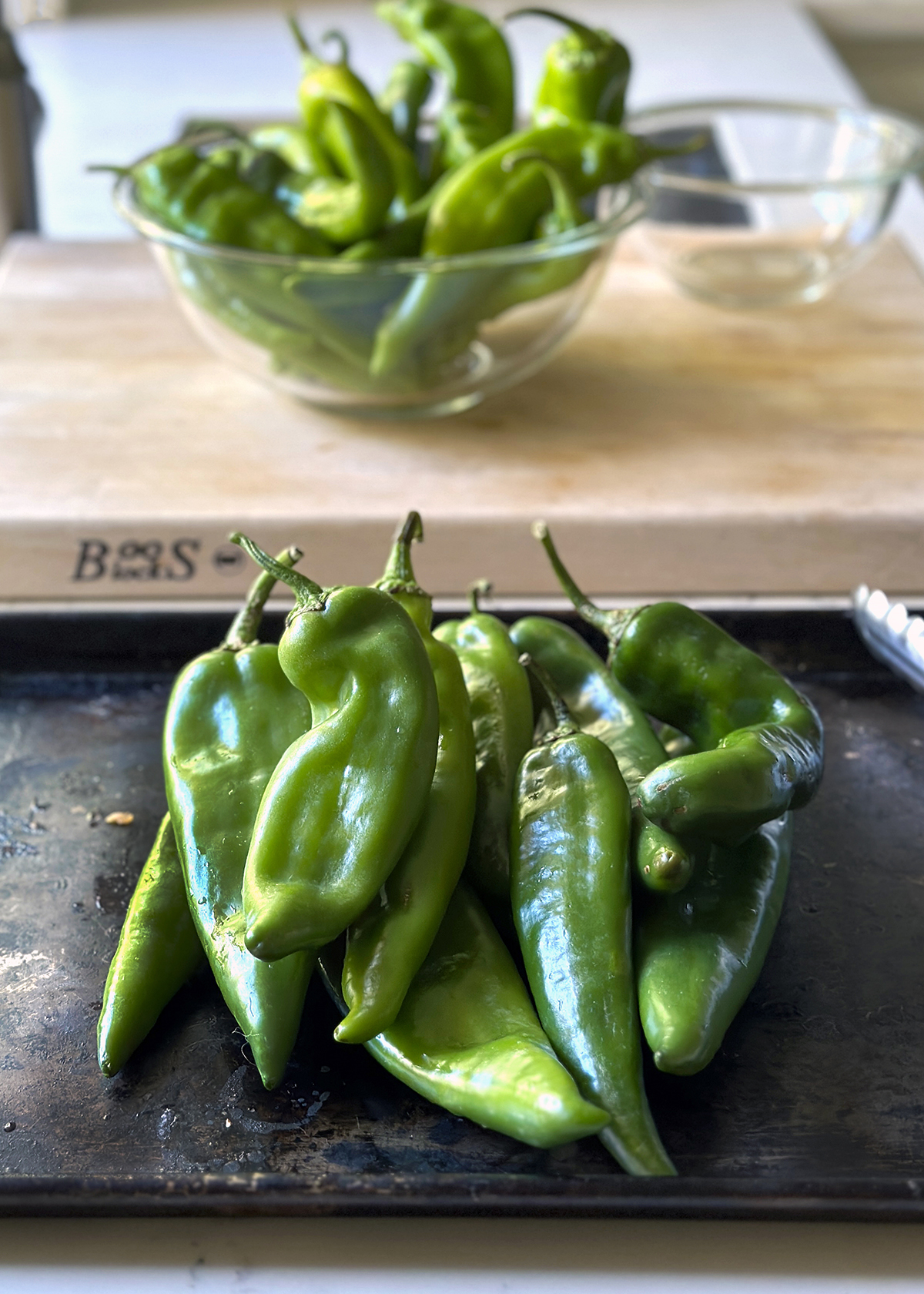 hatch green chile peppers, fresh