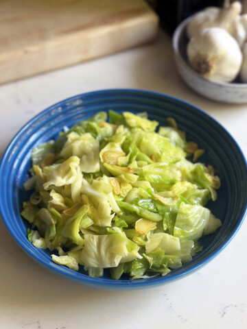 garlic sauteed cabbage