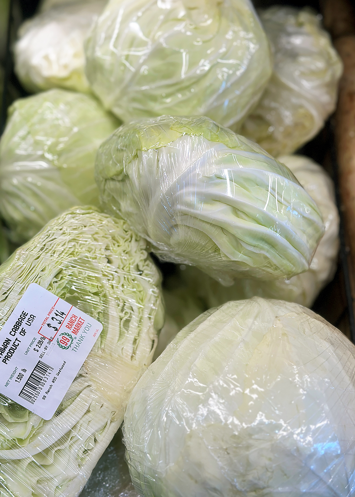 taiwanese flat cabbage at market