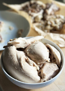 cooked chicken meat in bowl