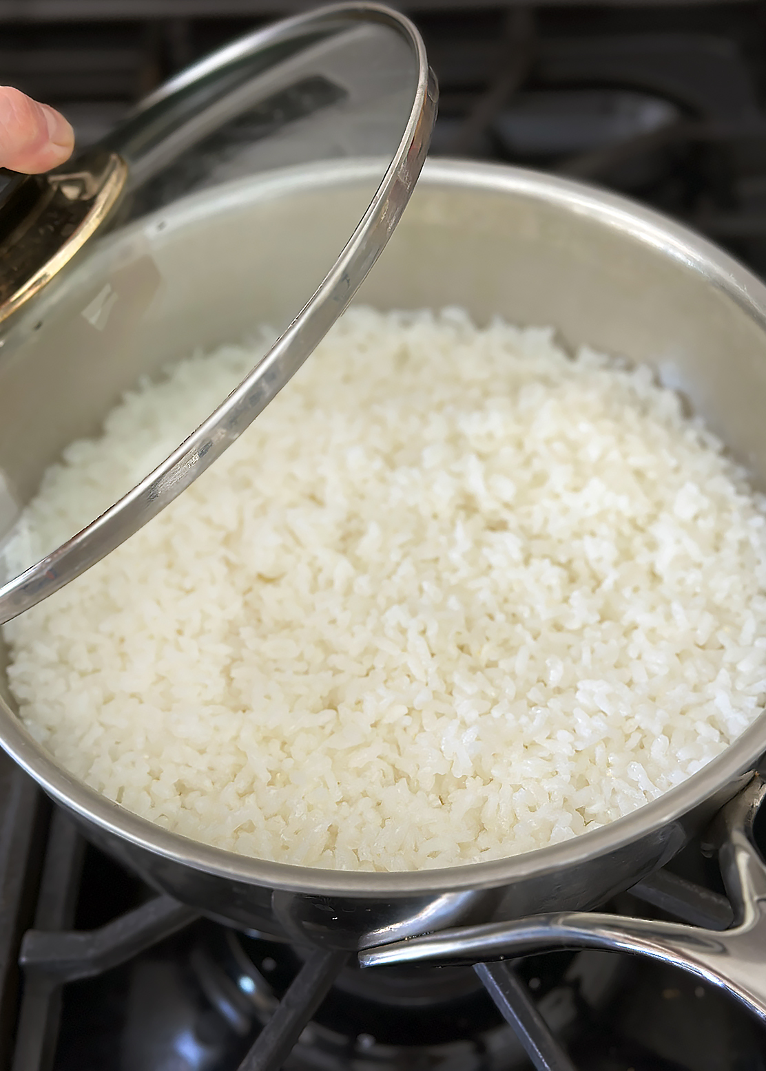 steamed white rice, stovetop
