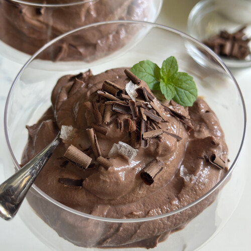 thealthy tofu chocolate pudding in glass